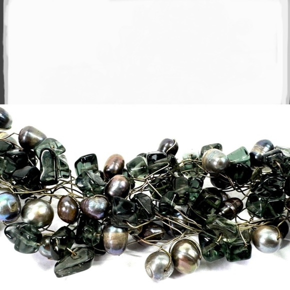 Vintage brutalist woven gray baroque pearls & smokey quartz chips wire bracelet - Picture 4 of 11